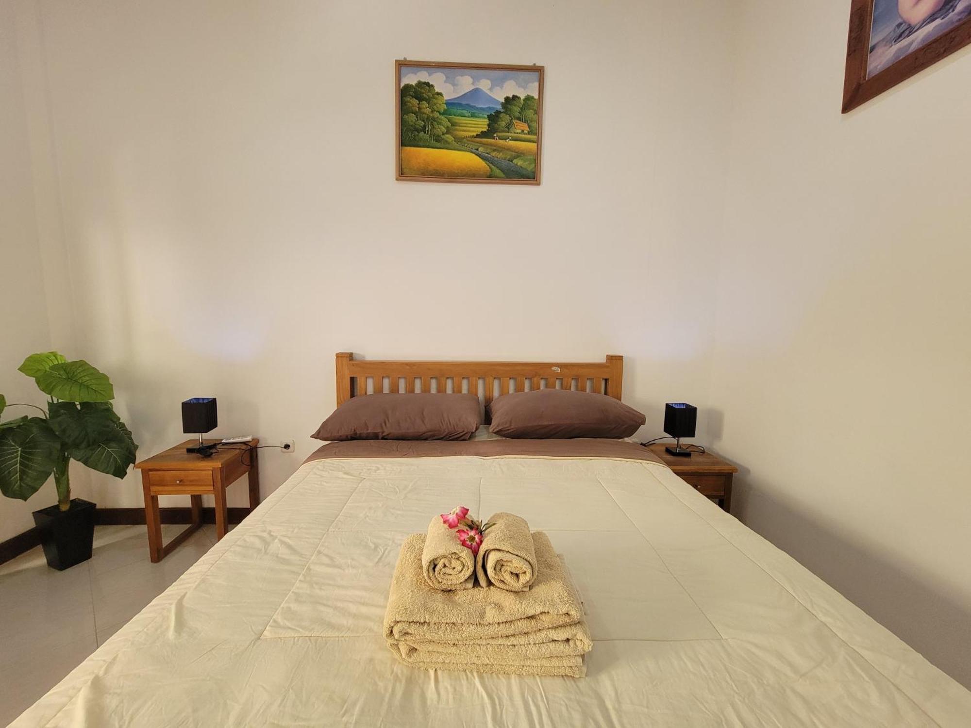 N Villa Lajor Bagian luar foto